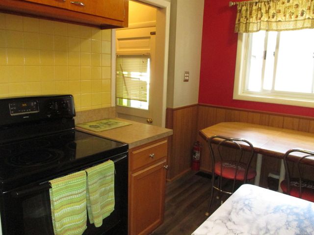 24624 Marine Avenue, Eastpointe, MI 48021