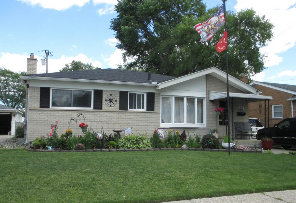 24624 Marine Avenue, Eastpointe, MI 48021
