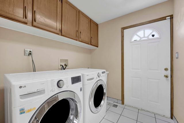 5N464 Neva Terrace, Itasca, IL 60143