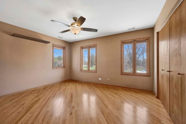 5N464 Neva Terrace, Itasca, IL 60143