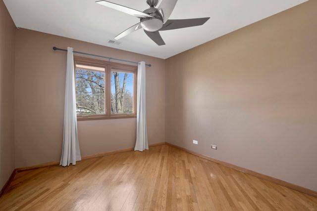 5N464 Neva Terrace, Itasca, IL 60143