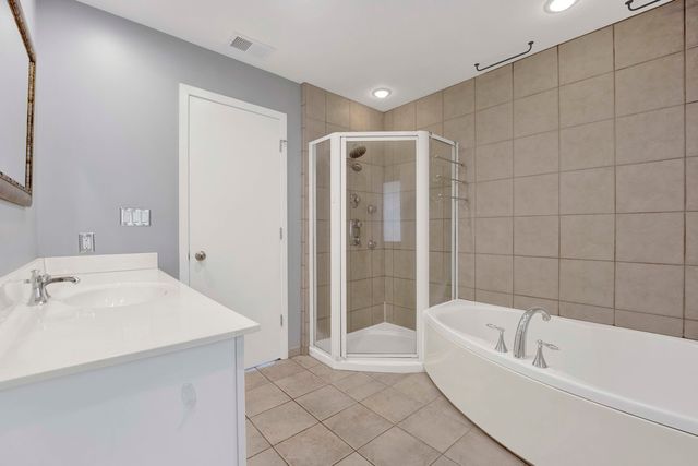 5N464 Neva Terrace, Itasca, IL 60143