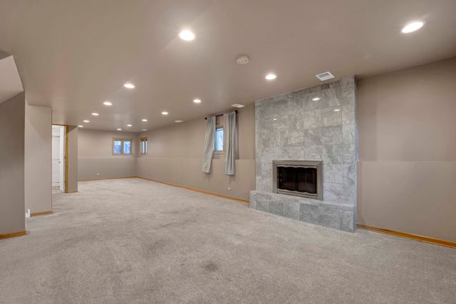 5N464 Neva Terrace, Itasca, IL 60143