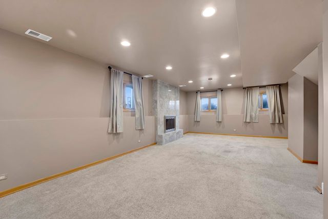 5N464 Neva Terrace, Itasca, IL 60143