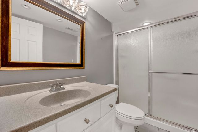 5N464 Neva Terrace, Itasca, IL 60143