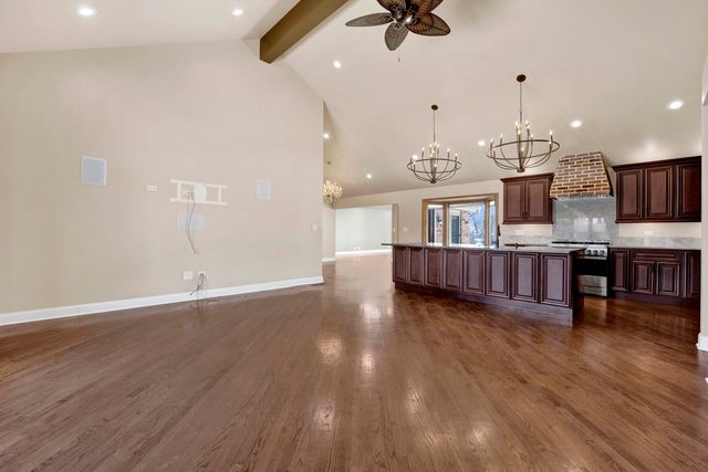 5N464 Neva Terrace, Itasca, IL 60143