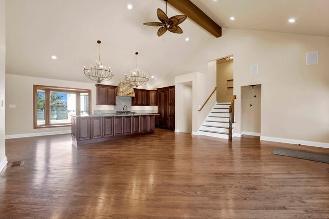 5N464 Neva Terrace, Itasca, IL 60143