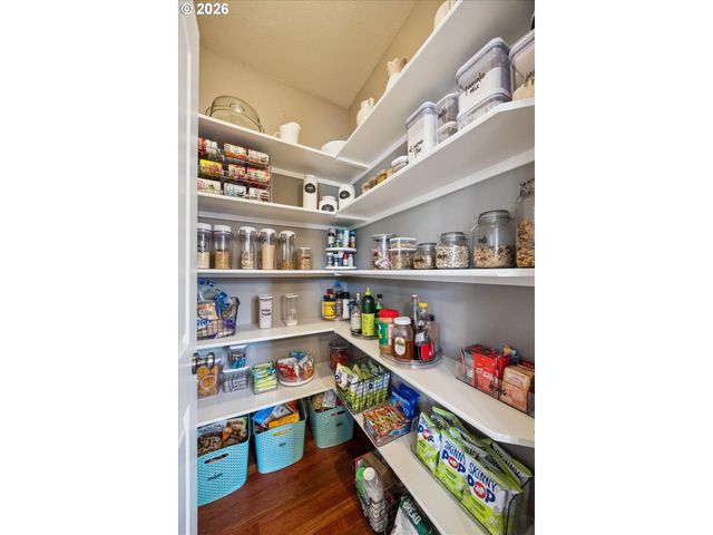 12060 HAZELDELL Ave, Oregon City, OR 97045