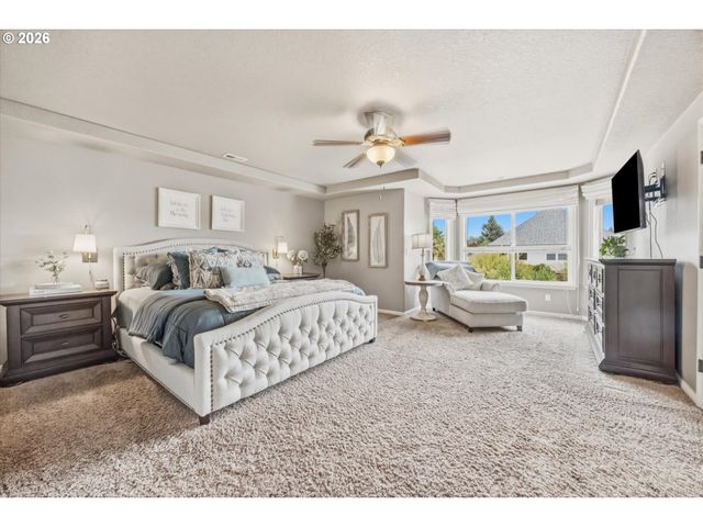 12060 HAZELDELL Ave, Oregon City, OR 97045