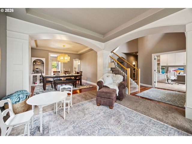12060 HAZELDELL Ave, Oregon City, OR 97045
