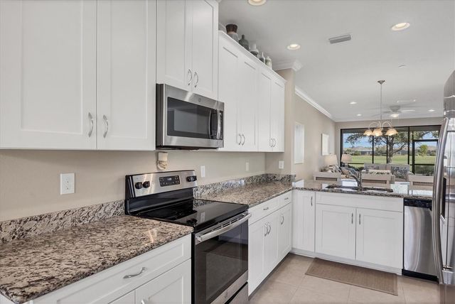 13703 MESSINA LOOP 104, Bradenton, FL 34211