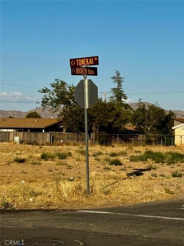 154 60 Broken Bow Road, Apple Valley, CA 92307