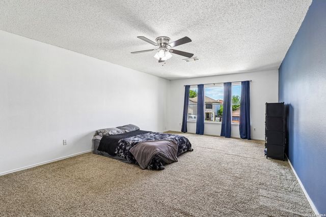 10132 SUNSET PL, San Antonio, TX 78245