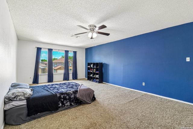 10132 SUNSET PL, San Antonio, TX 78245