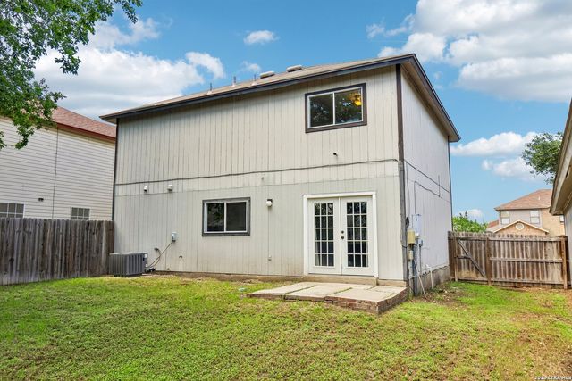 10132 SUNSET PL, San Antonio, TX 78245