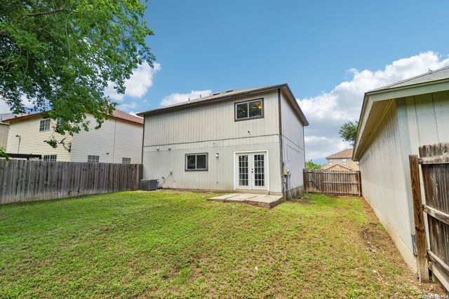10132 SUNSET PL, San Antonio, TX 78245