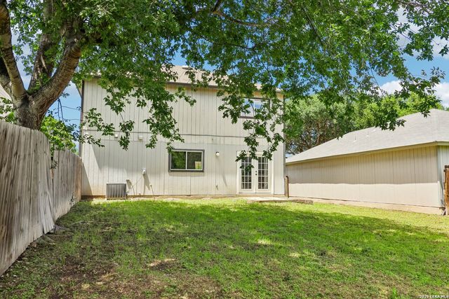 10132 SUNSET PL, San Antonio, TX 78245