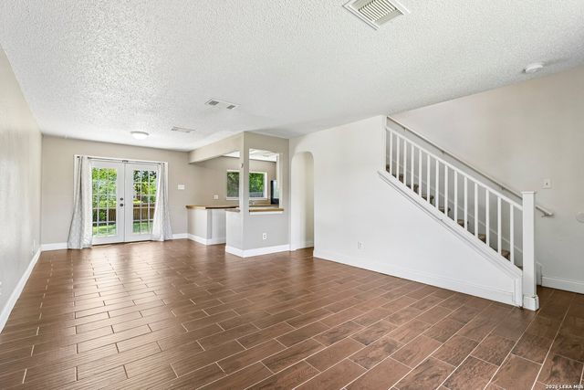 10132 SUNSET PL, San Antonio, TX 78245