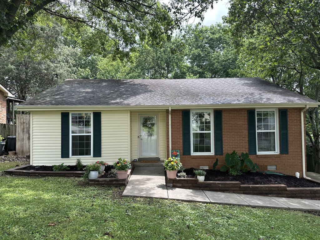 256 Savely Dr, Hendersonville, TN 37075