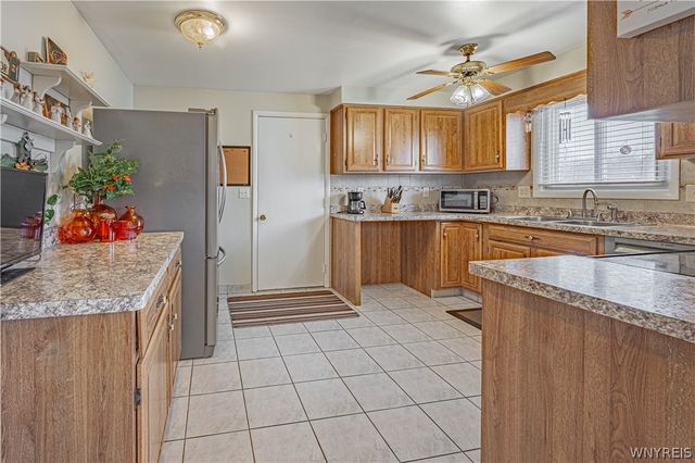 6399 Buell Drive, Lockport Town, NY 14094