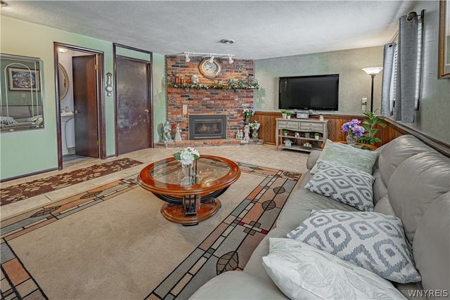 6399 Buell Drive, Lockport Town, NY 14094