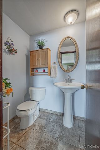 6399 Buell Drive, Lockport Town, NY 14094