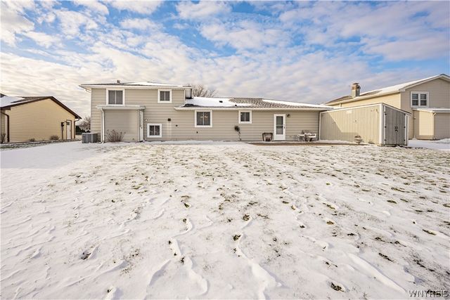 6399 Buell Drive, Lockport Town, NY 14094