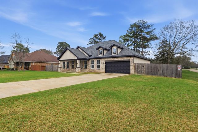 25088 Forest Circle, Hockley, TX 77447