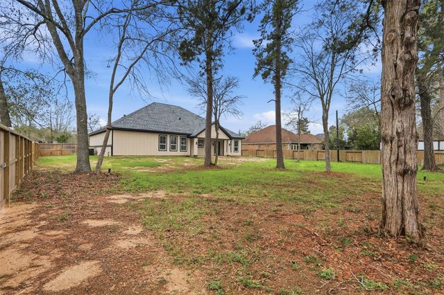 25088 Forest Circle, Hockley, TX 77447