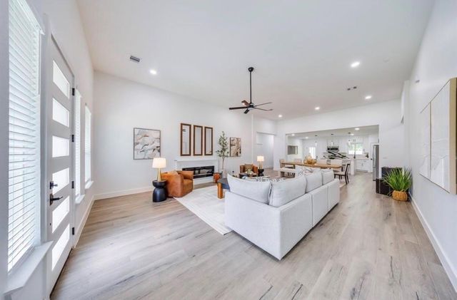 25088 Forest Circle, Hockley, TX 77447