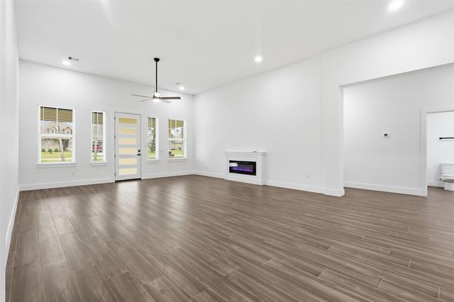 25088 Forest Circle, Hockley, TX 77447