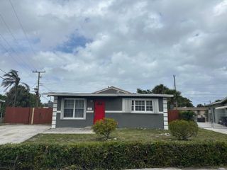 1333 10th Street, West Palm Beach, FL 33401