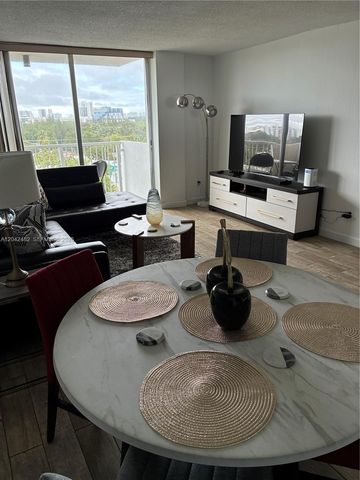 2000 NE 135th St 710, North Miami, FL 33181
