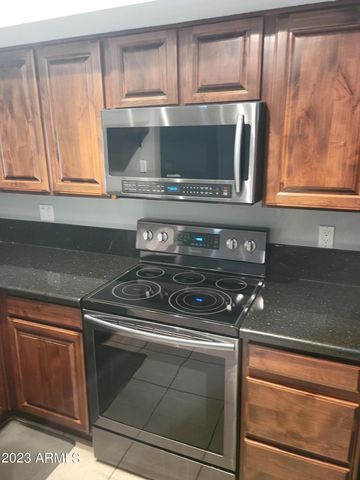 815 E Grovers Avenue Unit 30, Phoenix, AZ 85022