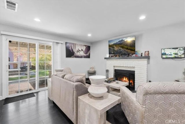 4304 Whitney Dr, San Bernardino, CA 92407