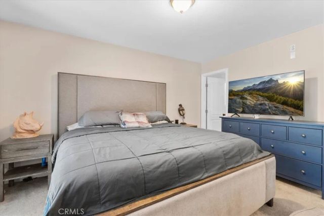 4304 Whitney Dr, San Bernardino, CA 92407