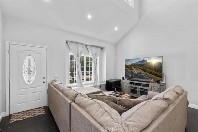4304 Whitney Dr, San Bernardino, CA 92407