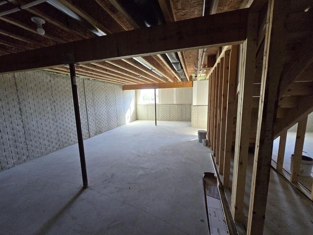 W219N16314 Jasmine COURT, Jackson, WI 53037