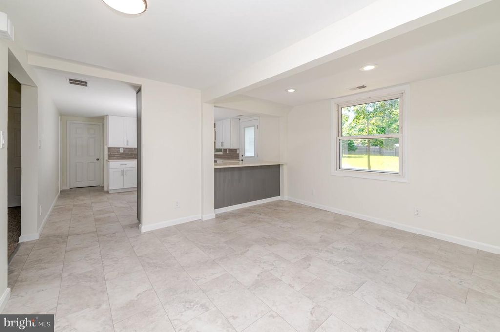 7574 WEYMOUTH RD, HAMMONTON, NJ 08037 — photo 5