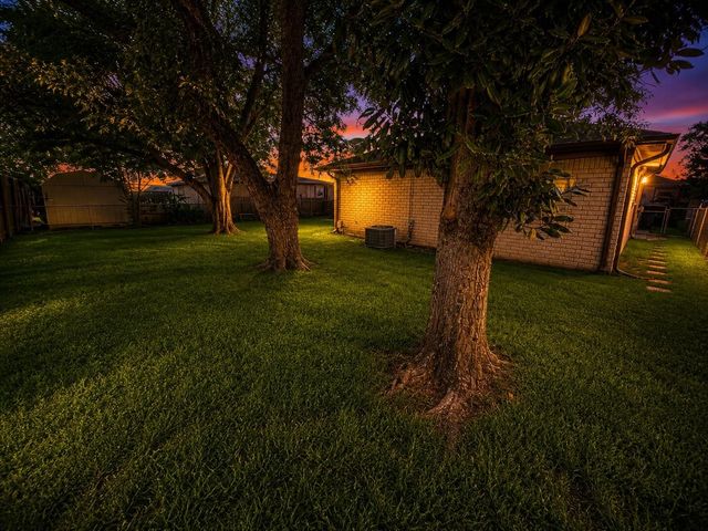 8918 Indian River Drive, Houston, TX 77088