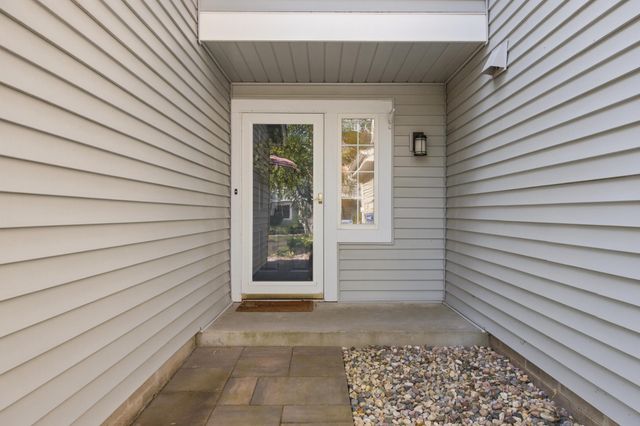 1805 Terraceview Lane N C, Plymouth, MN 55447