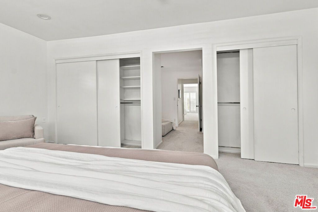 Image 41 of property listing at 5071 Gaynor Avenue, Encino, CA 91436