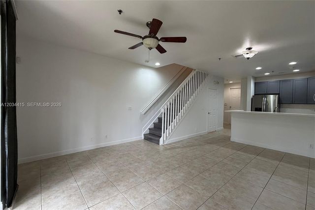4649 SW 75th Way, Davie, FL 33314
