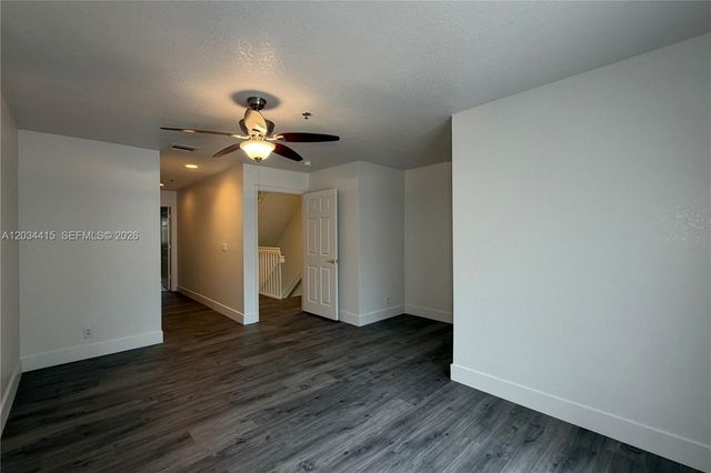 4649 SW 75th Way, Davie, FL 33314