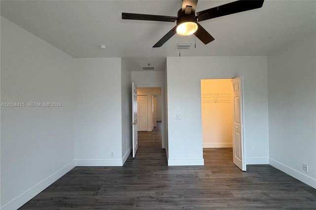 4649 SW 75th Way, Davie, FL 33314