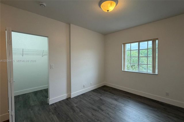 4649 SW 75th Way, Davie, FL 33314
