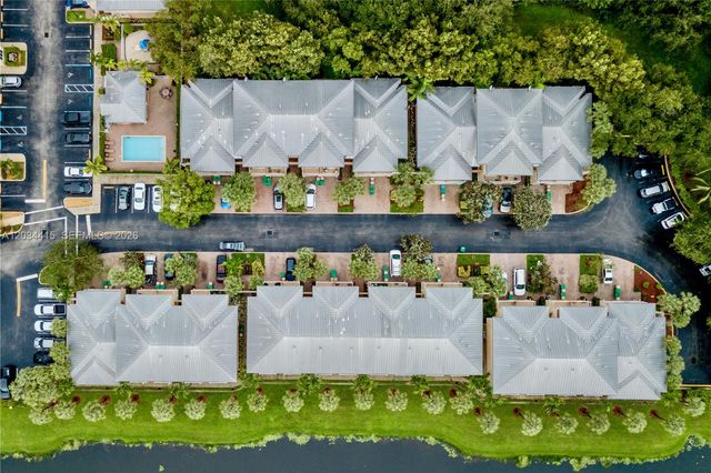 4649 SW 75th Way, Davie, FL 33314
