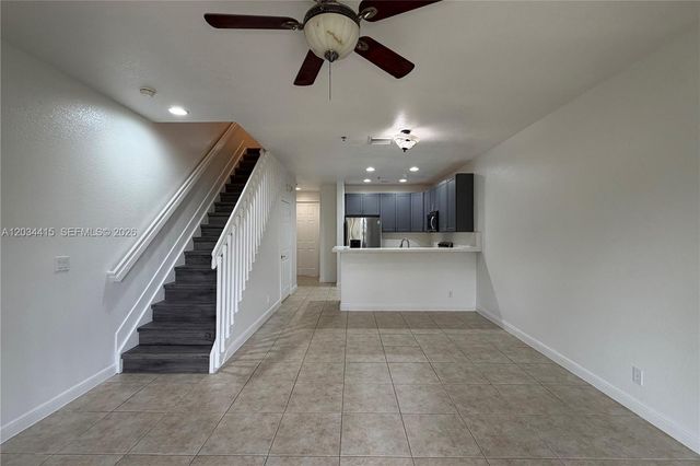 4649 SW 75th Way, Davie, FL 33314