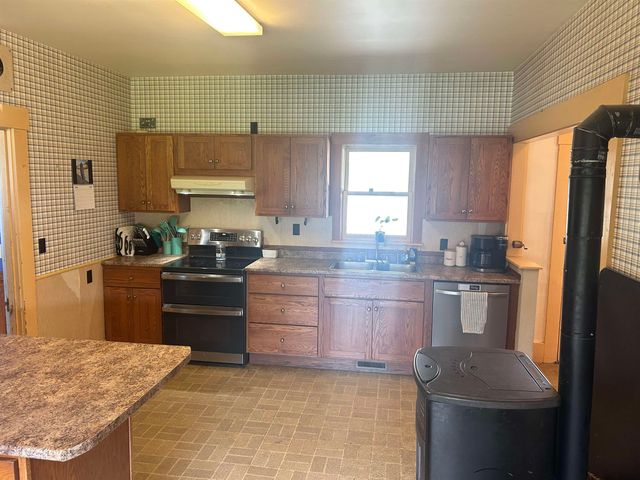 20 Pearl Street, Hillsborough, NH 03244