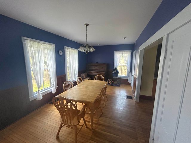 20 Pearl Street, Hillsborough, NH 03244